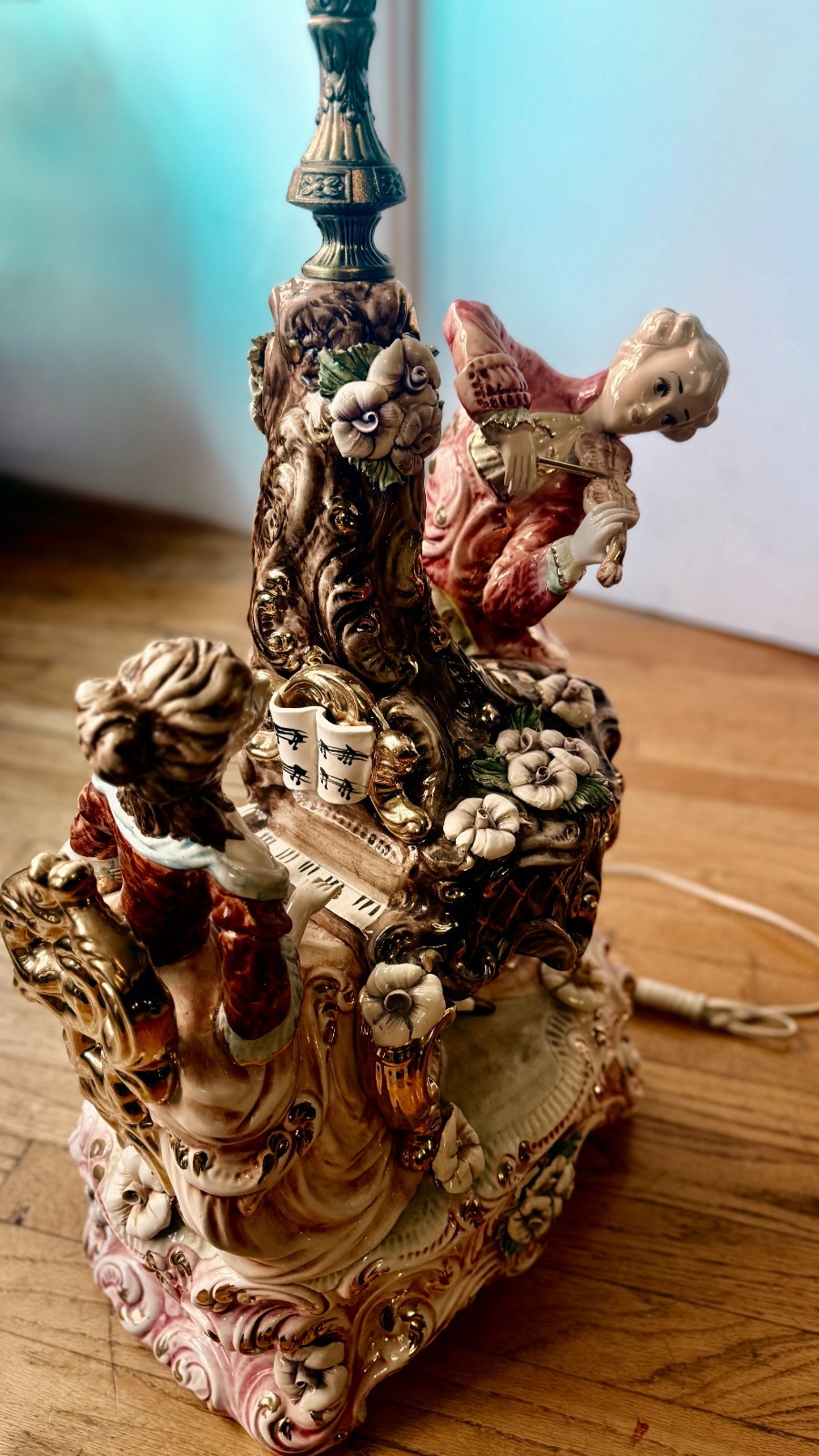 CAPODIMONTE SET of TWO 2 Figurine Lamp With Shade Made in Italy original