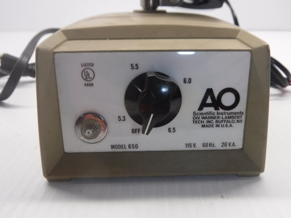 Scientific Instruments Model: 650 115V. 60Hz. 26V.A. Adjustable Illuminator