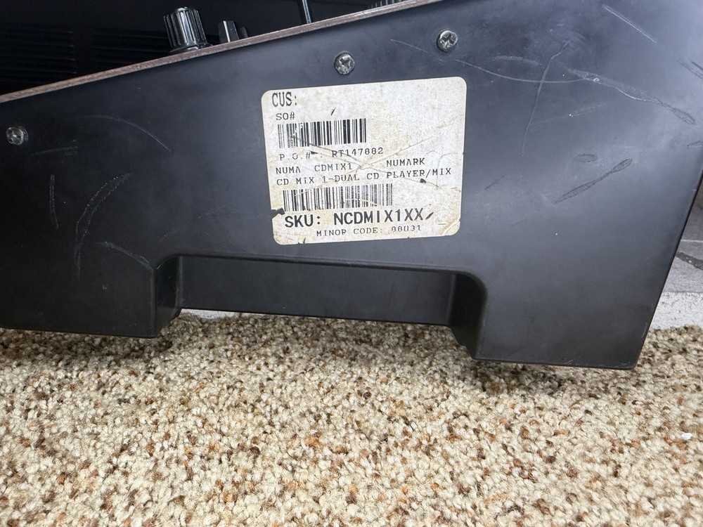 Numark CD Mix 1 Professional CD Mixing Console POWERS ON