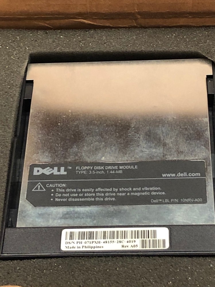 Floppy Disk Drive Module by Dell, Type: 3.5-in, 1.44-MB