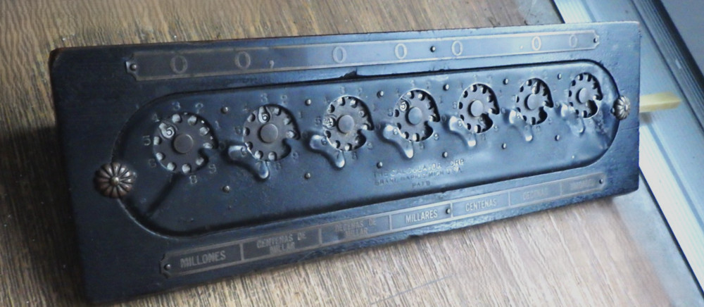 The CALCULATOR COMP -Antique Mechanical Adding Machine -Rare Original Stylus