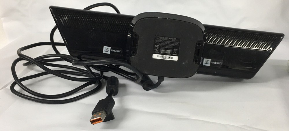 Microsoft Xbox 360 Kinect Motion Sensor Bar Model 1414 Wireless Controller&Games