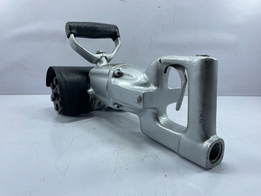 Aurand MP-12601 Pneumatic Deck Scaler Paint Rust Remove Surface Cleaning Tool