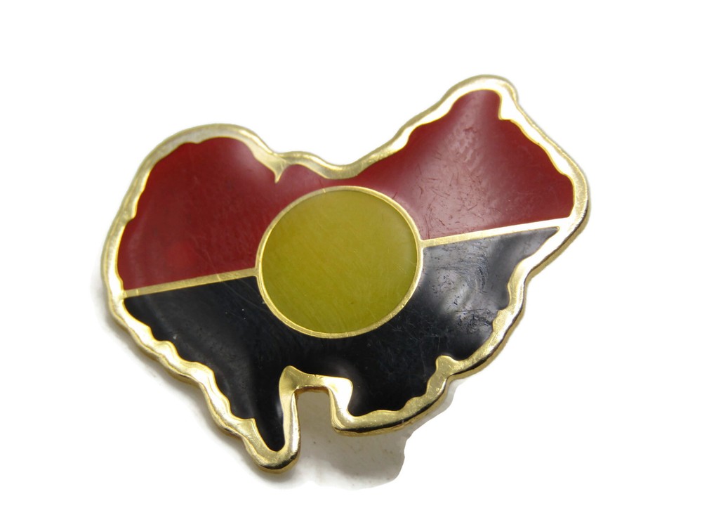 Aboriginal Flag Pin Gold Tone