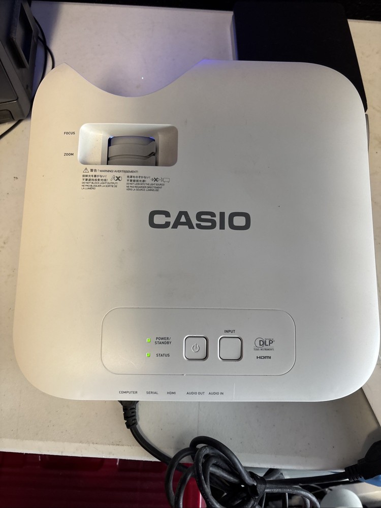 Casio XJ-V10X DLP Projector :)