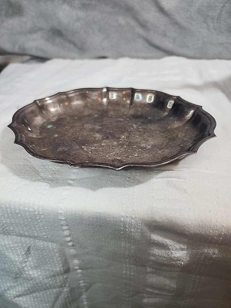 F.B. Rogers Silver Company Scalloped Candy Nut Tray #670 Made USA