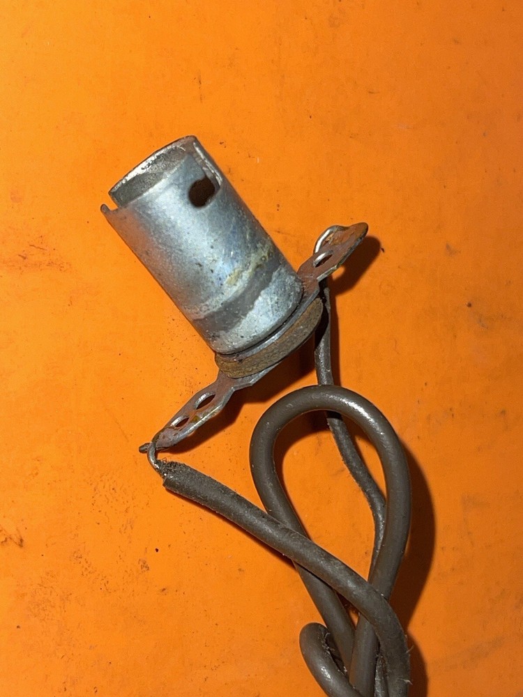 Heathkit DX-35 DX-40 Transmitter Power Light Socket Used From Working Radio