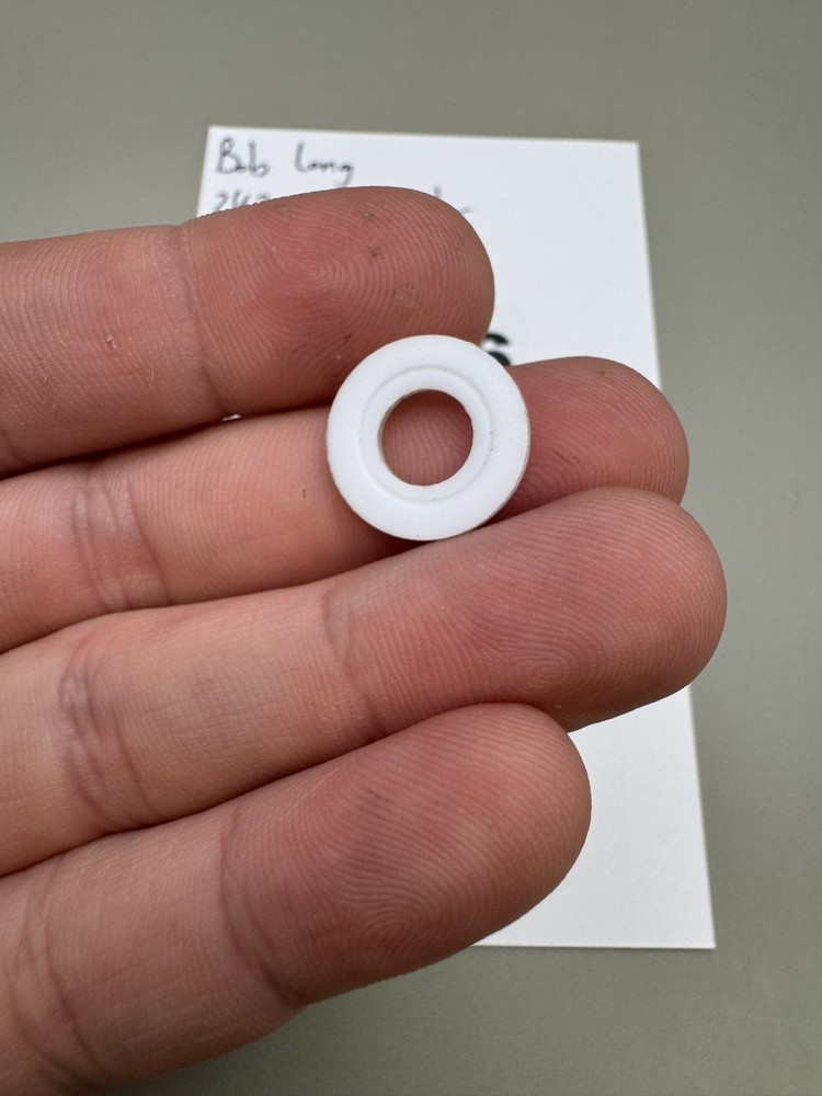 Bob Long 2k2 Intimidator Cup Seals White