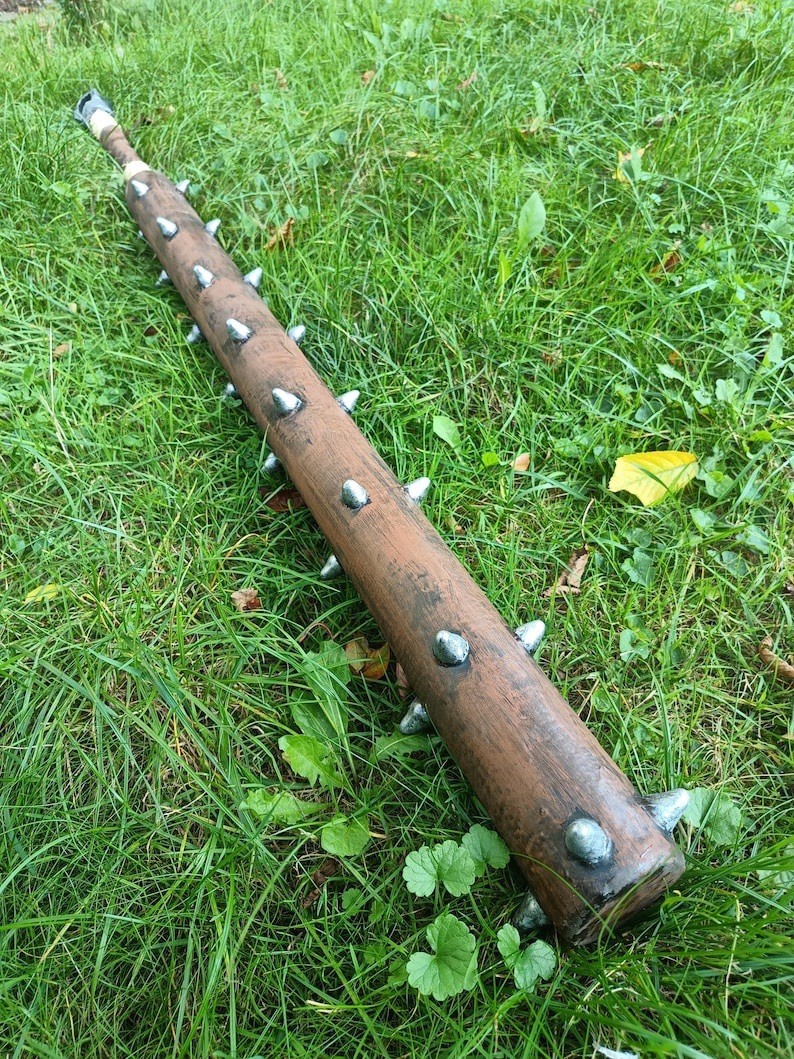 LARP Mace Cosplay Samurai Stick Foam Spiked Club Comic-con / Dragoncon Sword