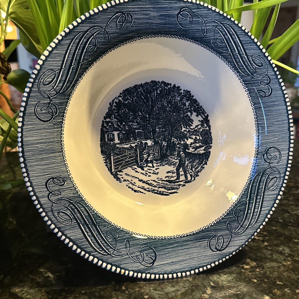 Currier & Ives 10 In Serving Bowl