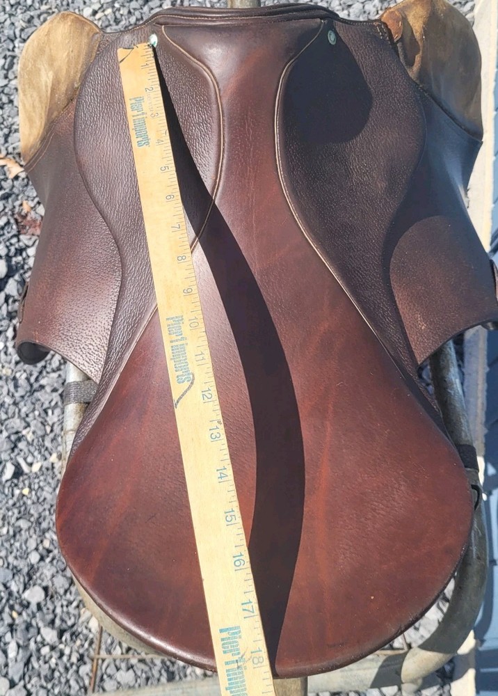 Stubben Siegfried 18" Saddle