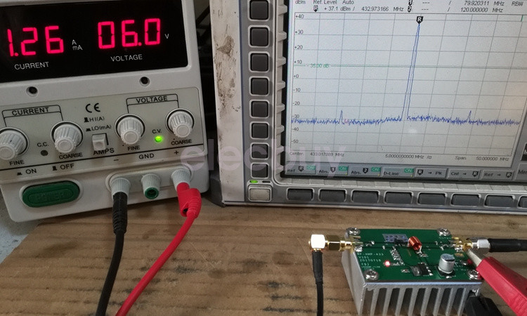 New 8W 433MHz RF High Frequency Digital Power Amplifier