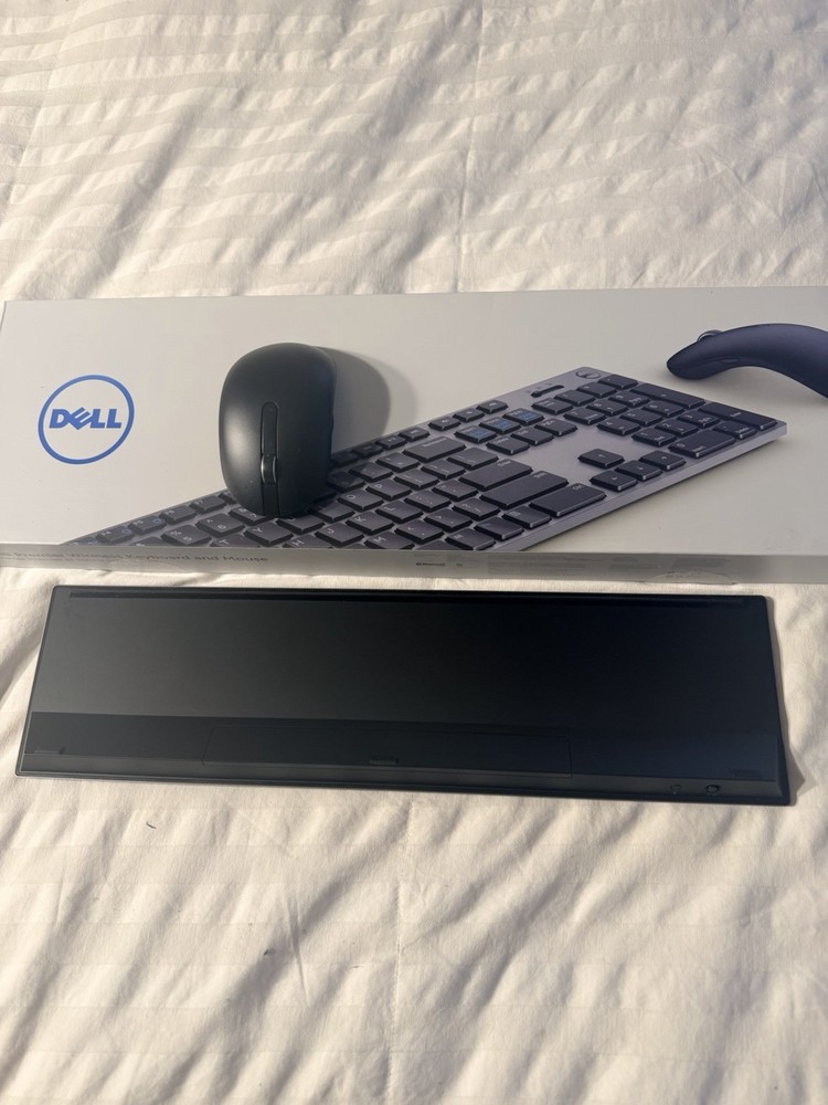 Dell Premier Wireless Keyboard and Mouse Set