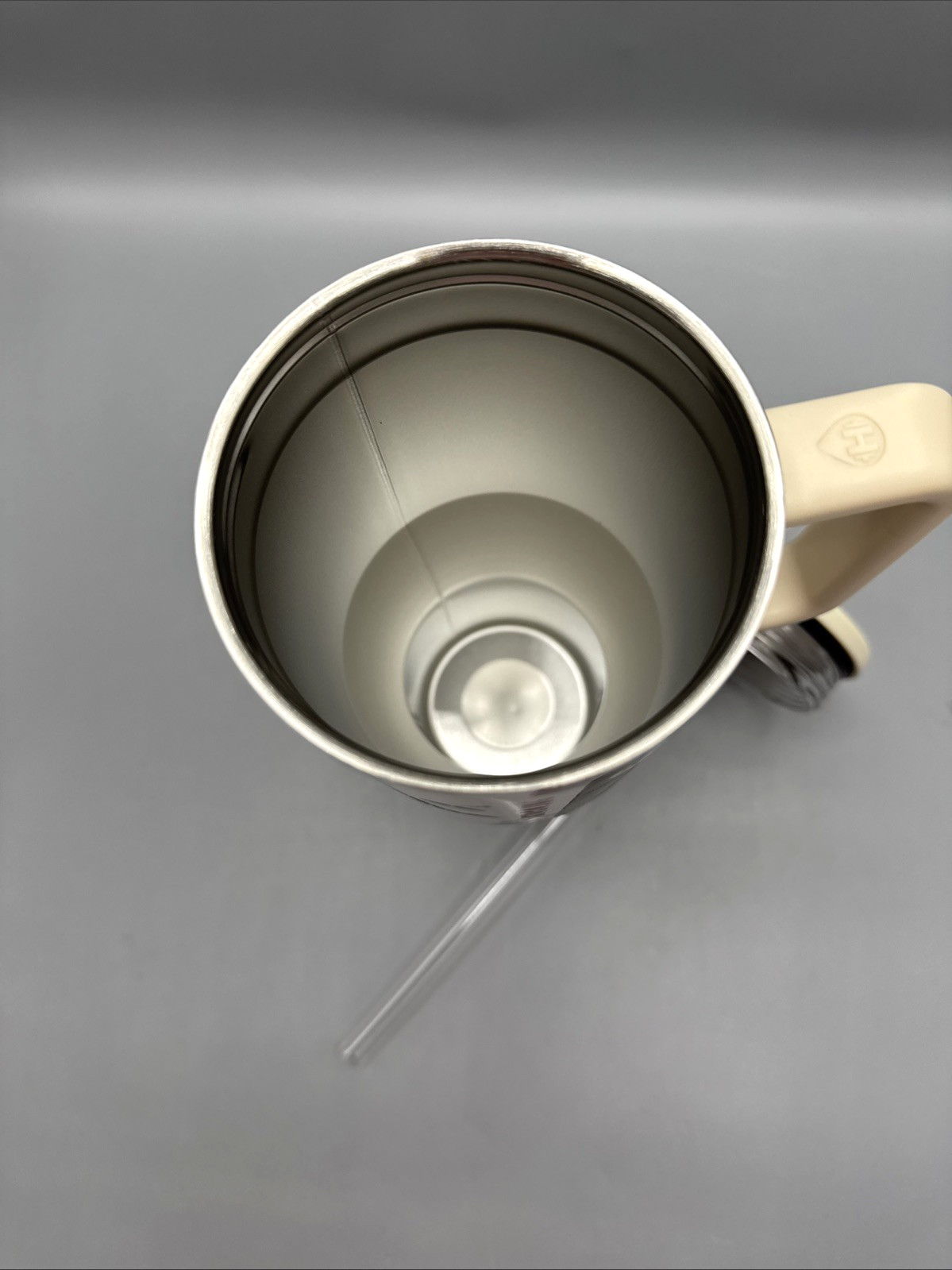 Cherries Hydrojug Traveler 32oz stainless steel water bottle