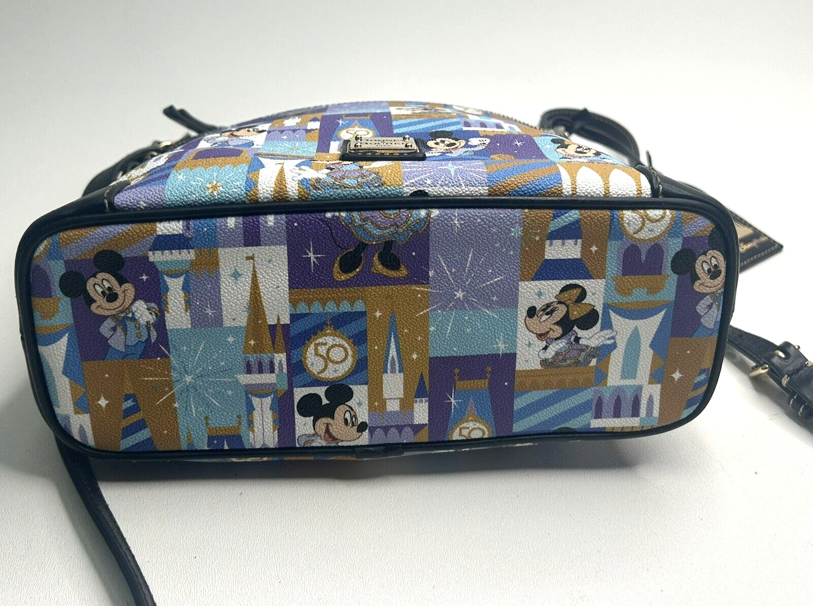 2021 DOONEY & BOURKE Walt Disney World 50th Anniversary Crossbody Bag Purse