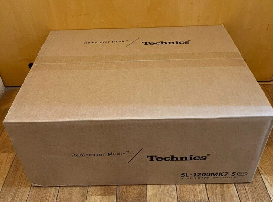 Technics SL-1200MK7-S Direct Drive Turntable System Silver NEW