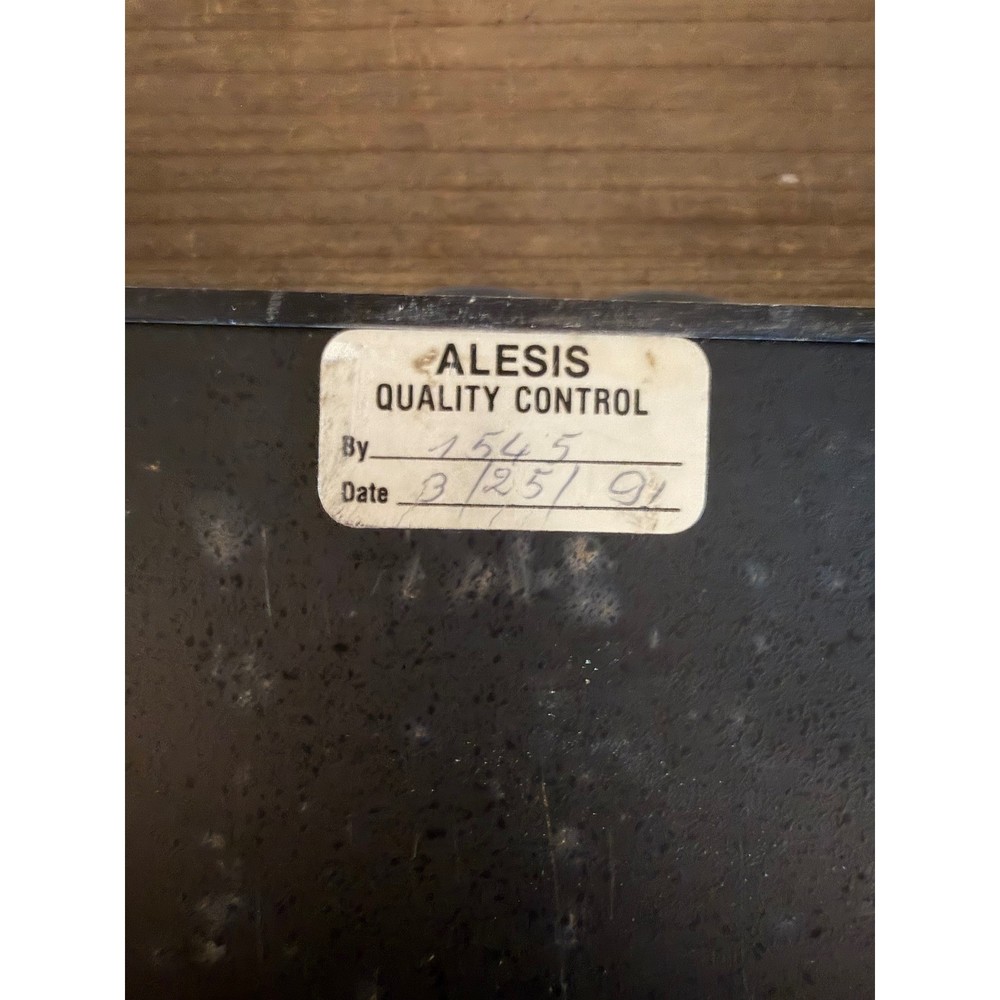 Alesis Quadraverb 20K Bandwidth Simultaneous Digital Effects Processor Rack