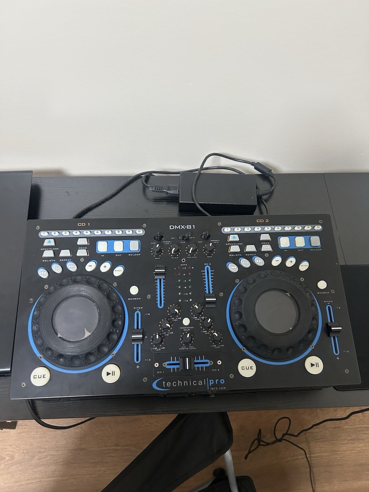 Technical Pro DMX-B1 Double Deck DJ Controller Black Loop Replay USB XLR RCA