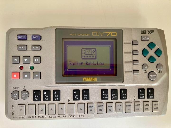 YAMAHA QY70 Sequencer Rhythm Machine Used