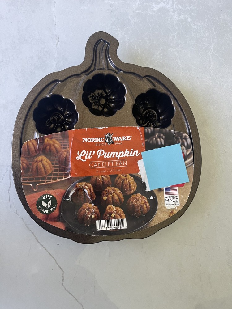 Nordic Ware Lil' Pumpkin Cakelets Pan
