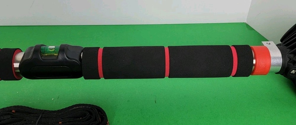 Doorway Pull up Bar, Adjustable Door Frame Pull up Bar & Level Meter, Locking