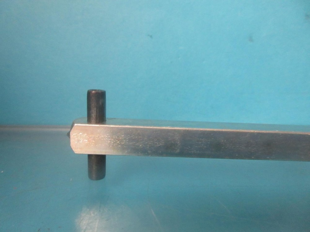 Lovato Electric GEX7305 Door Coupling Extension 305mm