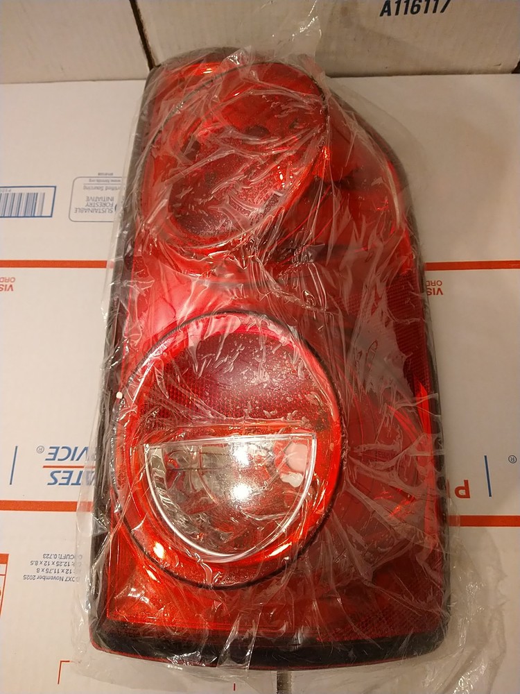 1611231 Passenger Side Tail Light Assembly Compatible with Dodge Ram 2007 2008