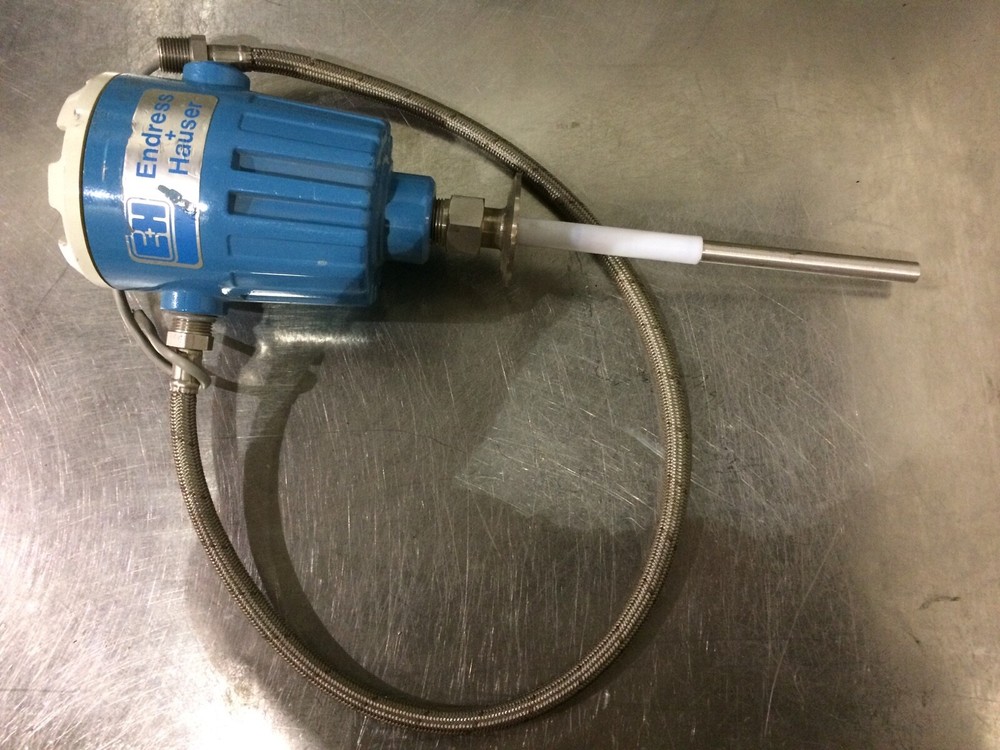 Endress & Hauser model MBA036-000 level switch