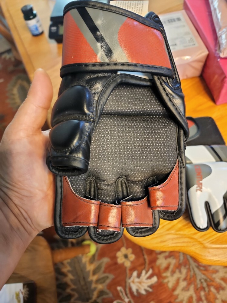 CENTURY Drive Men's Training Glove Size Medium