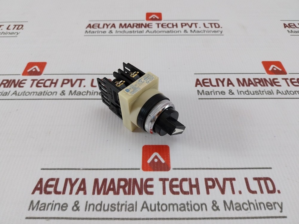 FUJI ELECTRIC AH25-P2 2-Position Command Selector Switch 250V/6A