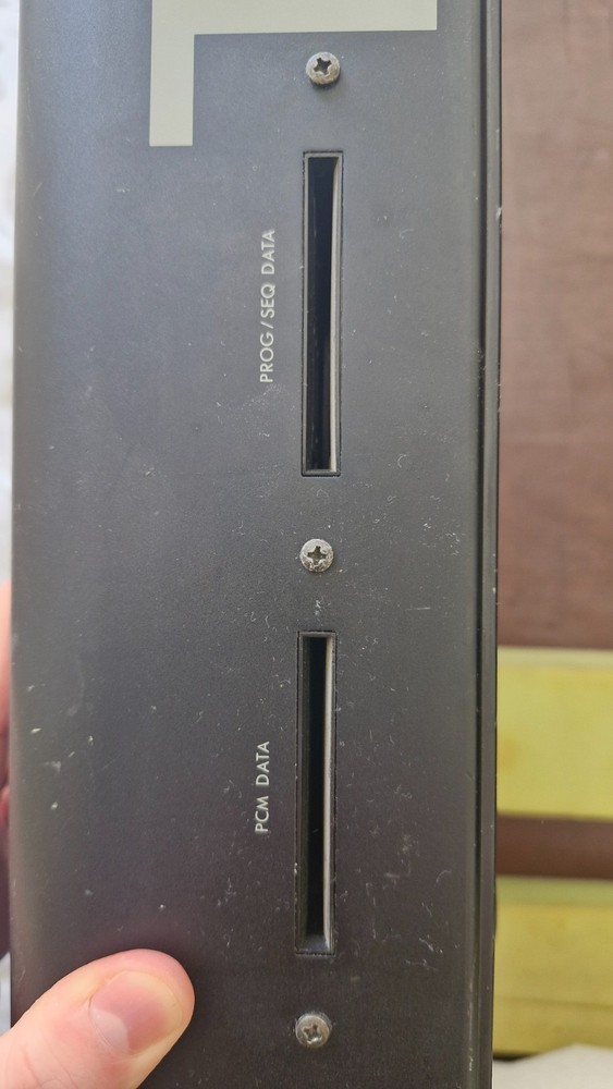 KORG T3 Workstation 1989