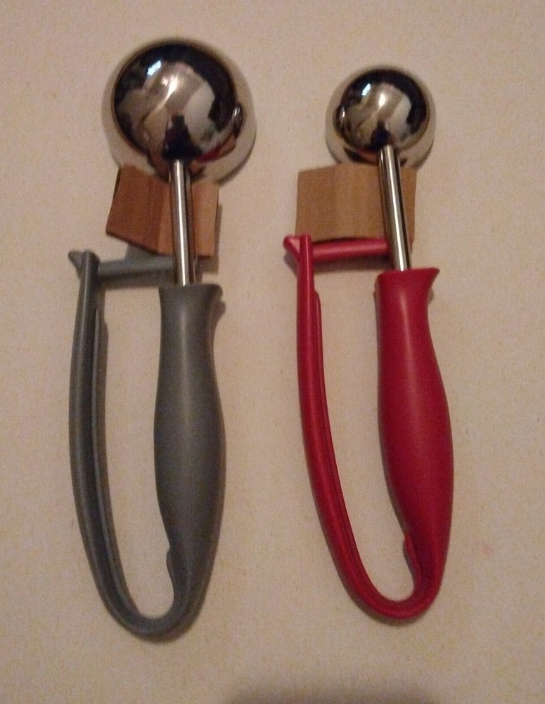 *NEW* Focus Squeeze Handle Dishers Size 8 & Size 24 Accurate Portion Control