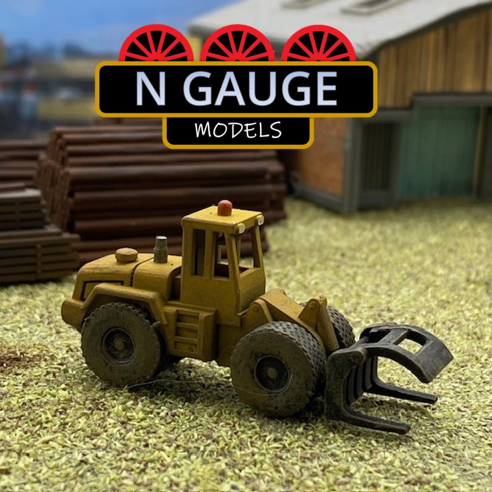 PAINTED -N Scale Gauge Wheel Loader 'Lowered Grapple'  1:148 (Logs Timber Tree)