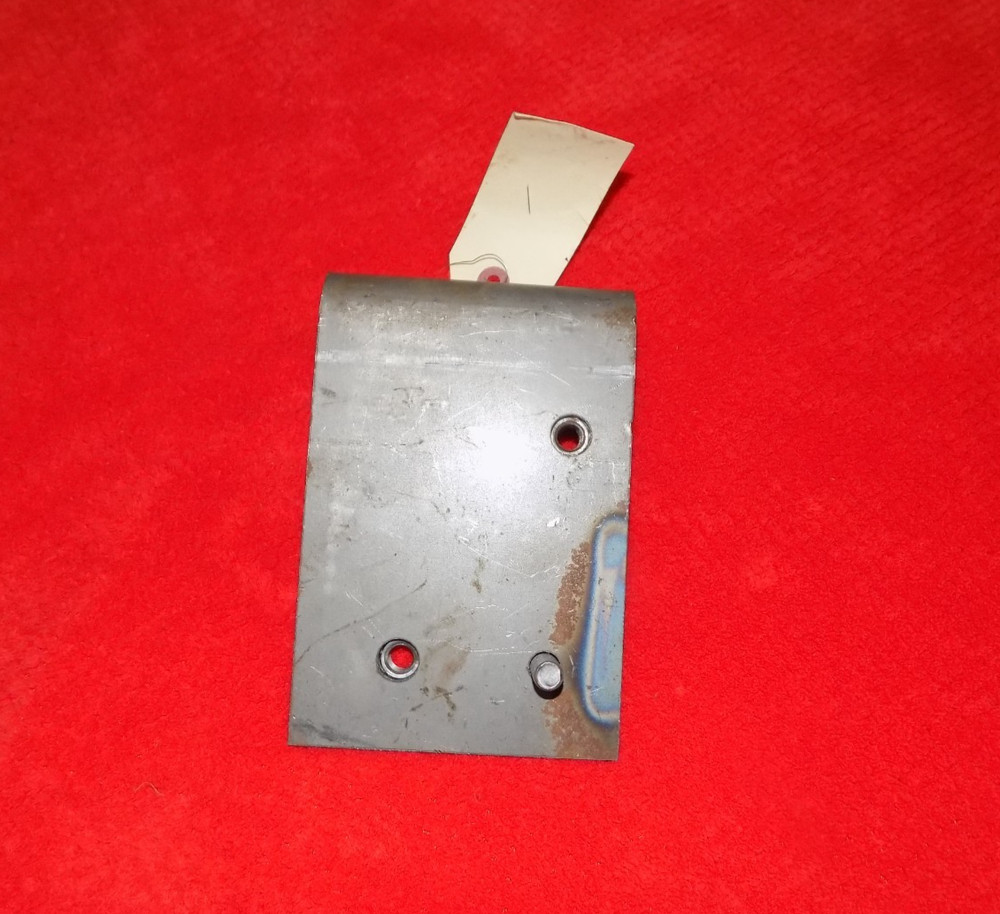 GENUINE MACK RH PASS SIDE BUMPER BRACKET 25115631