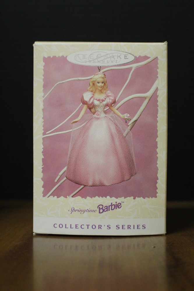 Mini Barbie Figure