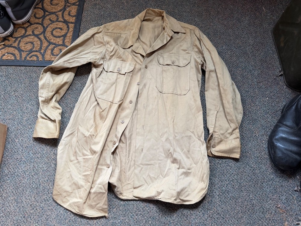 ORIGINAL WWII US ARMY ENLISTED NCO "KHAKI" FIELD SHIRT SHIRT- MEDIUM 40R
