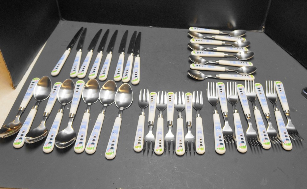 Thomson Lighthouse Pattern Flatware 39 Pieces