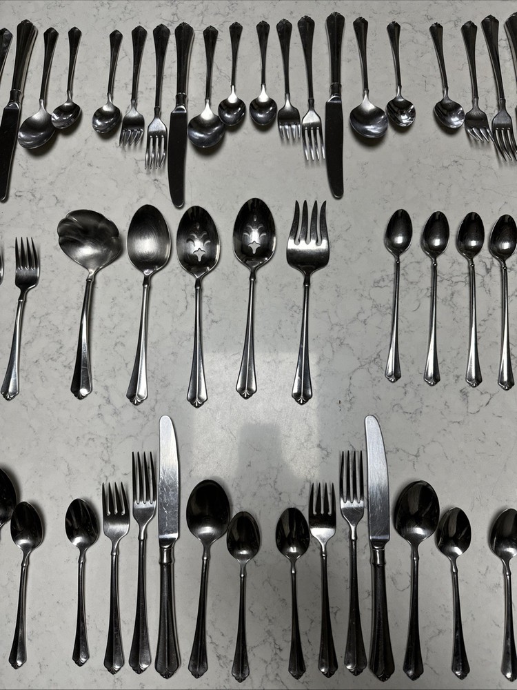 Oneida Juilliard Cube Stainless Flatware 78 Pc, 6 Place Service for 10 + Serving