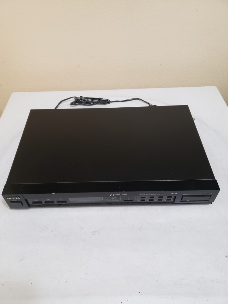 Philips Digitsl Synthesized Stereo Tuner FT565