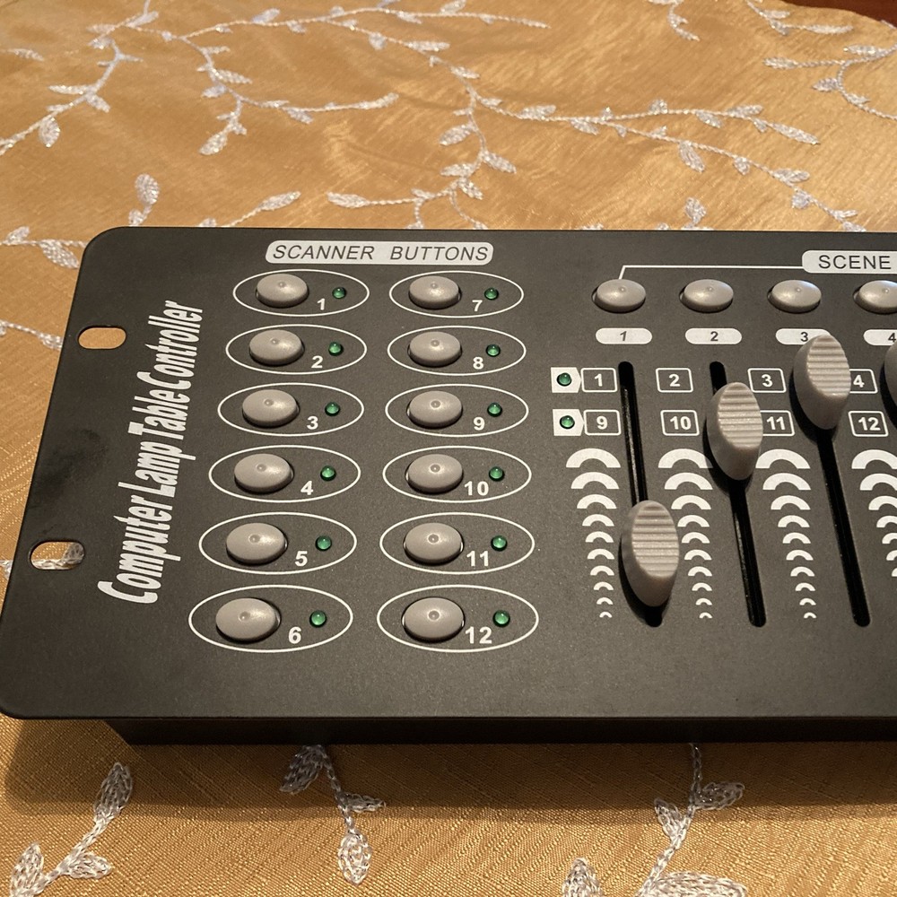 192 Channel DMX512 Controller Professional Lighting Console