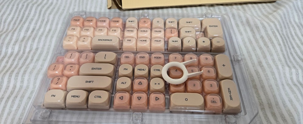 LOFREE HOT SWAPPABLE KEYCAPS