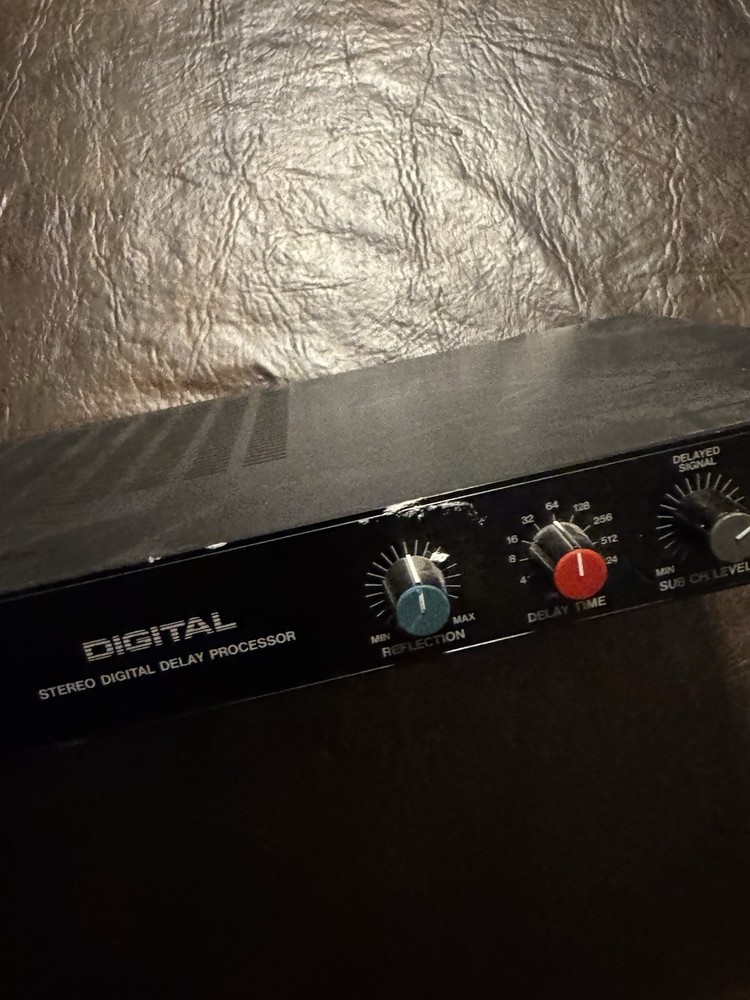 VINTAGE ADC DD-4AX STEREO DIGITAL DELAY PROCESSOR Powers On Untested