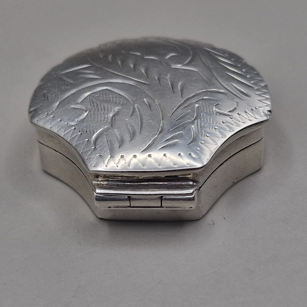 Solid Silver Pill Box Bright Cut Scrolls by Douglas Pell Silverware London 1995
