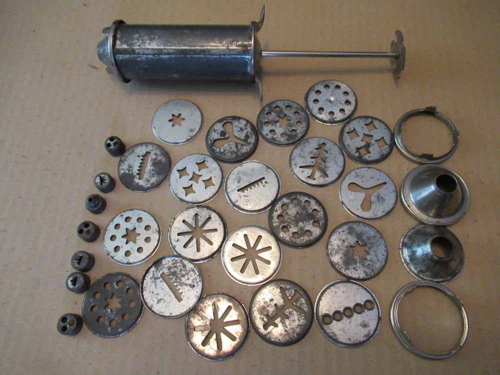Vintage Combination Cake Decorator and Cookie Maker