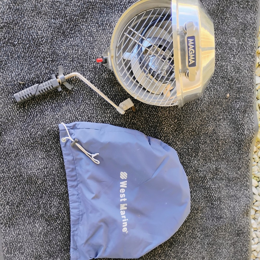 Magna Boat Grill