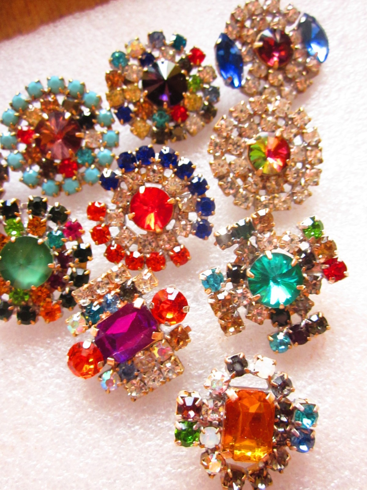 HUGE LOT 10 pcs BUTTONS RHINESTONE BEAUTIFUL CZECH HANDMADE ''M+S'' T940