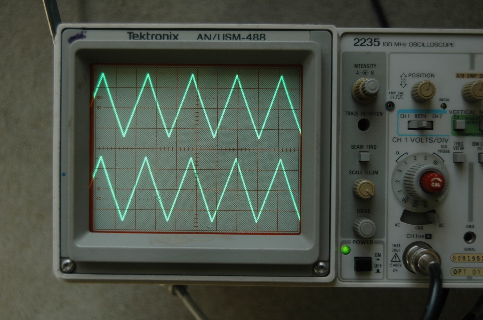 Tektronix 2235 AN/USM488 100MHz Oscilloscope, Two Probes, Power Cord Refurbished