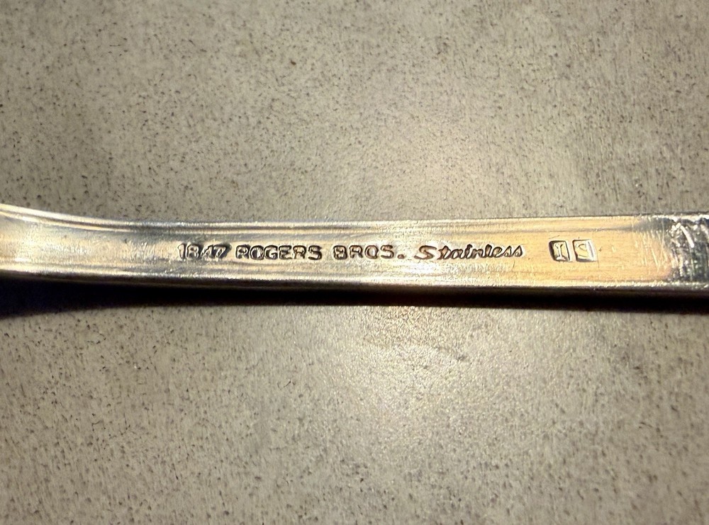 1847 Rogers Bros. “Evangeline” Flatware Set - 71 Piece