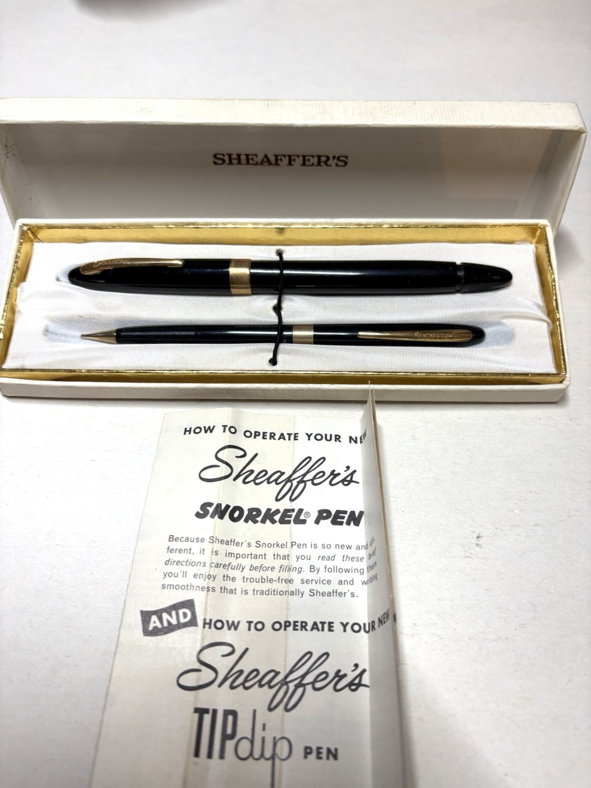 Vintage Sheaffer's Snorkel Fountain Pen & Pencil Set 14 Kt Gold Nib