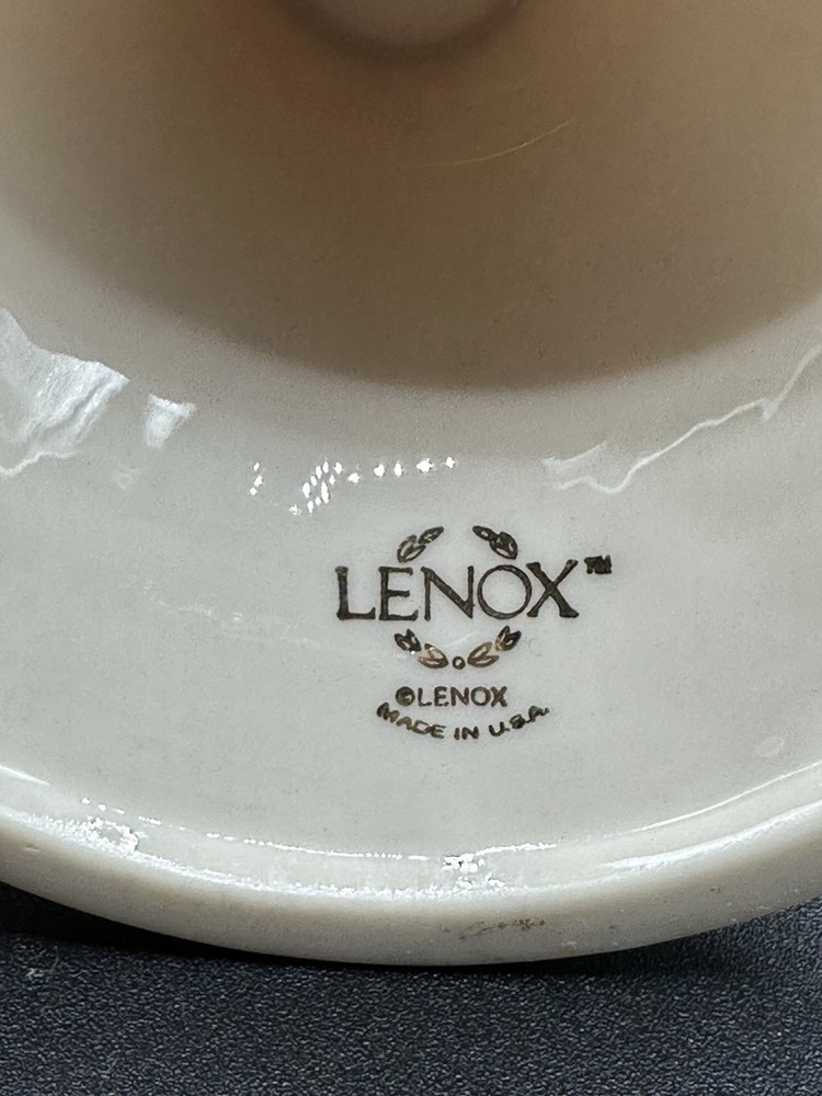 Lenox Candleholder Cream Color Textured Leaf Feather Pattern